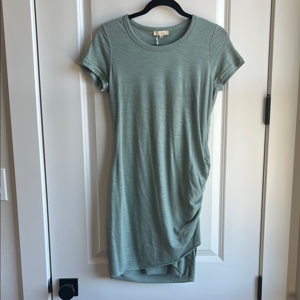 LA MIEL Sage Green fitted dress